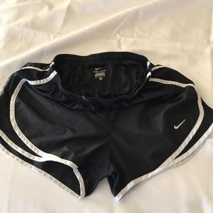 Nike Dri-fit running shorts sz M great condition
